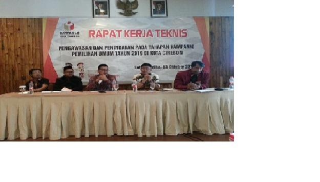 RAPAT KERJA TEKNIS PENGAWASAN DAN PENINDAKAN PADA TAHAPAN KAMPANYE PEMILIHAN UMUM TAHUN 2019 DI KOTA CIREBON
