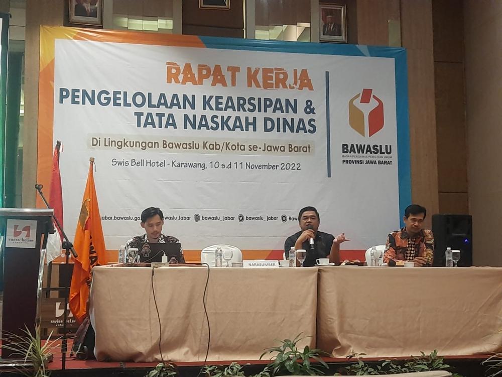 Bawaslu Kota Cirebon Ikuti Raker Kearsipan dan Tata Naskah Dinas