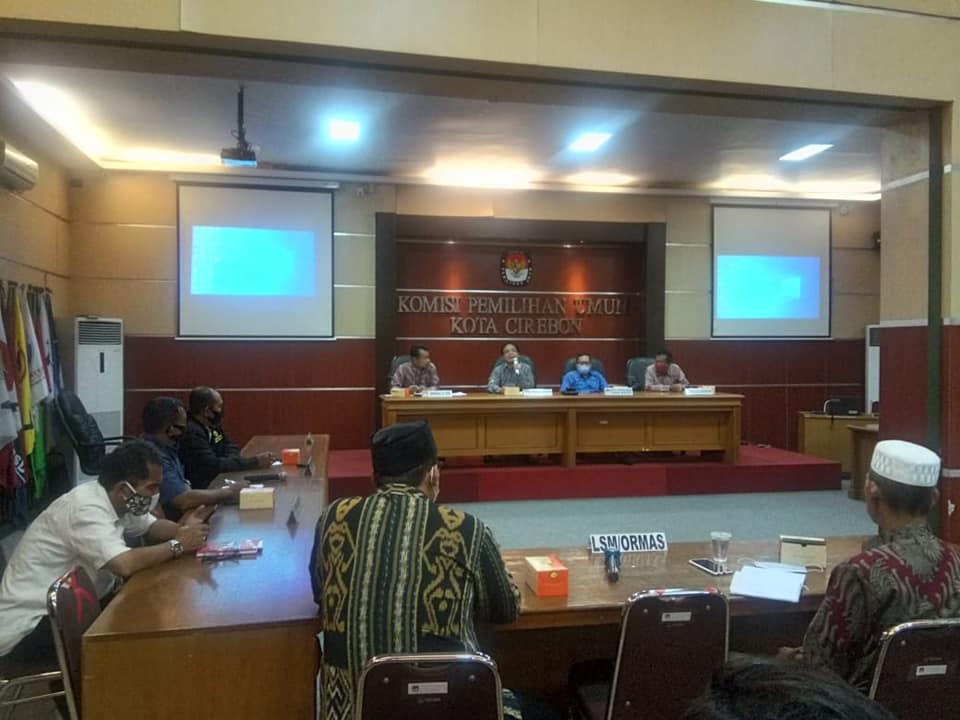SOSIALISASI REGULASI DAN DINAMIKA PASANGAN CALON PERSEORANGAN PADA PEMILIHAN KEPALA DAERAH DAN WAKIL KEPALA DAERAH TAHUN 2023/2024 KEPADA PARA PEMANGKU KEPENTINGAN