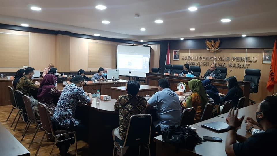 SOSIALISASI PEMBUATAN BUKTI POTONG PAJAK KEPADA PEGAWAI DAN PENYAMPAIAN SPT TAHUNAN