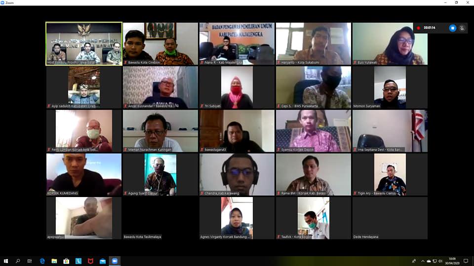 VIDEO CONFERENCE DENGAN KEPALA SEKRETARIAT BAWASLU JAWA BARAT DAN KOORDINATOR SEKRETARIAT SEJAWA BARAT