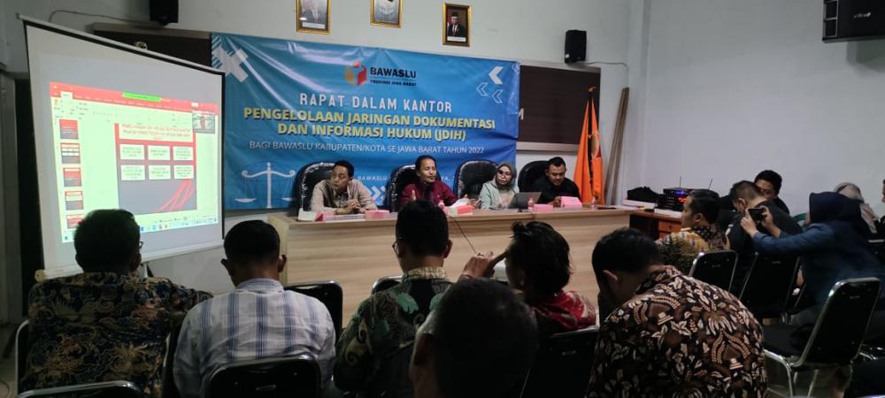 Bawaslu Kota Cirebon Ikuti Pengelolaan JDIH