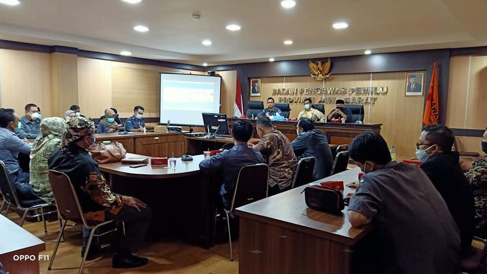 RAPAT KOORDINASI KETUA BAWASLU KABUPATEN/KOTA SE-PROVINSI JAWA BARAT