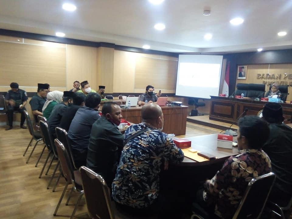 BAWASLU KOTA CIREBON MENGIKUTI ACARA EVALUASI SKPP DARING BERSAMA BAWASLU KABUPATEN/KOTA SE-JAWA BARAT