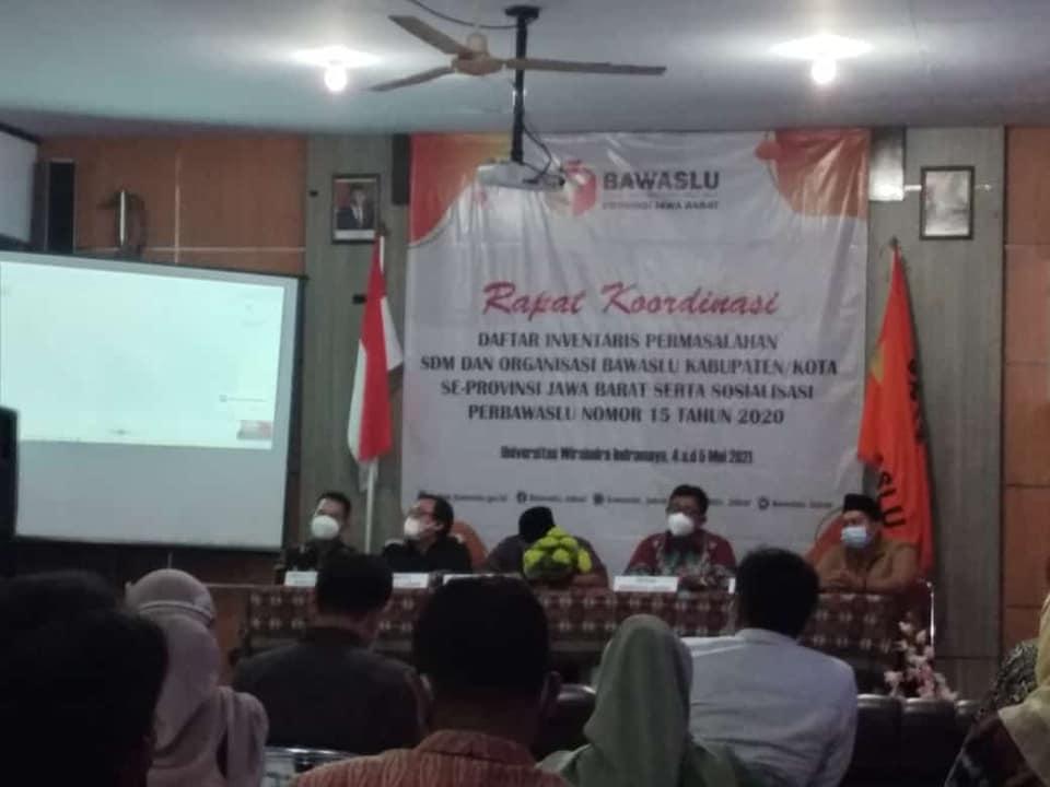 RAPAT KOORDINASI DAFTAR INVENTARISIR PERMASALAHAN SDM DAN ORGANISASI BAWASLU KABUPATEN/KOTA SE-PROVINSI JAWA BARAT