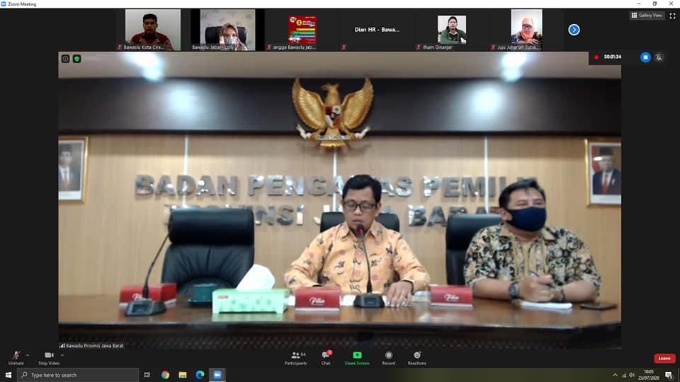 BAWASLU KOTA CIREBON MENGIKUTI VIDEO CONFERENCE WASPADA POTENSI SENGKETA INFORMASI