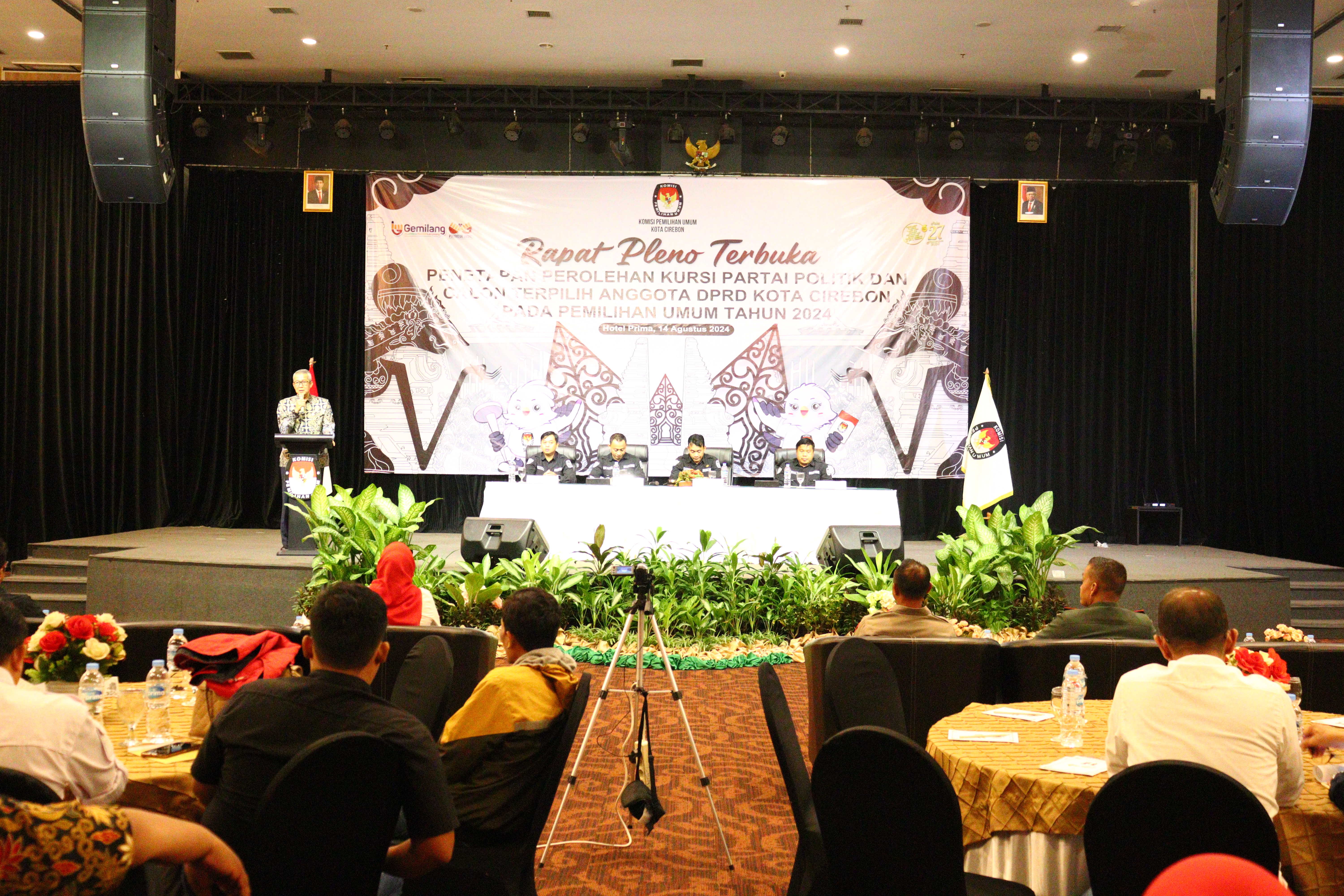Rapat Pleno Terbuka Penetapan Perolehan Kursi dan Calon Terpilih Anggota DPRD Kota Cirebon Tahun 2024