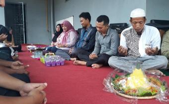 BAWASLU KOTA CIREBON MENGGELAR SYUKURAN PINDAH KANTOR BARU