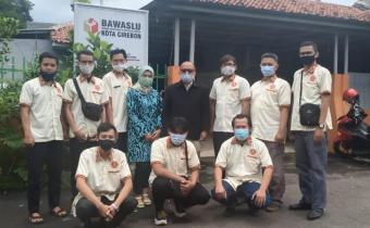 BAWASLU KOTA CIREBON MENERIMA AUDIENSI DAN SILATURAHMI PEMUDA MUHAMMADIYAH KOTA CIREBON