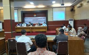 RAPAT PLENO TERKAIT REKAPITULASI DAFTAR PEMILIH BERKELANJUTAN TAHUN 2020 PERIODE BULAN NOVEMBER