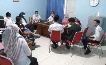 BAWASLU KOTA CIREBON MELAKUKAN KUNJUNGAN AUDIENSI KE DISDUKCAPIL KOTA CIREBON