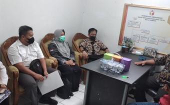 Sudah Terbentuknya Bakohumas, KPU Menyambangi Bawaslu Kota Cirebon