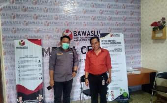 DIVISI PENGAWASAN, HUMAS DAN HUBAL, SUPRIYAN, S.H. MELAKUKAN KUNJUNGAN KE BAWASLU KABUPATEN INDRAMAYU
