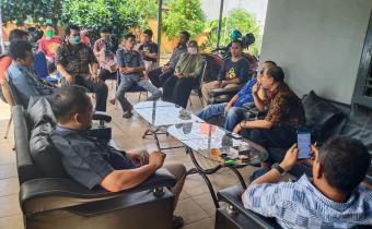 RAPAT INTERNAL BAWASLU KOTA CIREBON