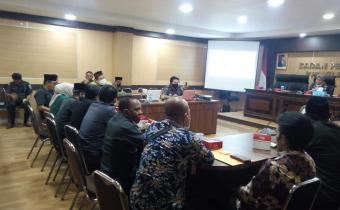 BAWASLU KOTA CIREBON MENGIKUTI ACARA EVALUASI SKPP DARING BERSAMA BAWASLU KABUPATEN/KOTA SE-JAWA BARAT
