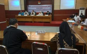RAPAT PLENO REKAPITULASI DAFTAR PEMILIH BERKELANJUTAN TAHUN 2020 PERIODE BULAN DESEMBER