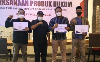 Bawaslu Kota Cirebon Ikuti Rapat Evaluasi Pelaksanaan Produk Hukum