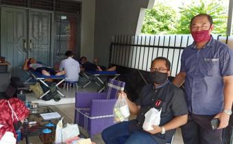AKSI SOSIAL DONOR DARAH DI KANTOR BAWASLU KOTA CIREBON