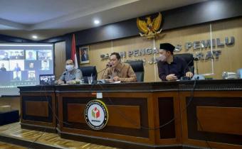 Bawaslu Kota Cirebon Ikuti Monev Produk Hukum di Turangga
